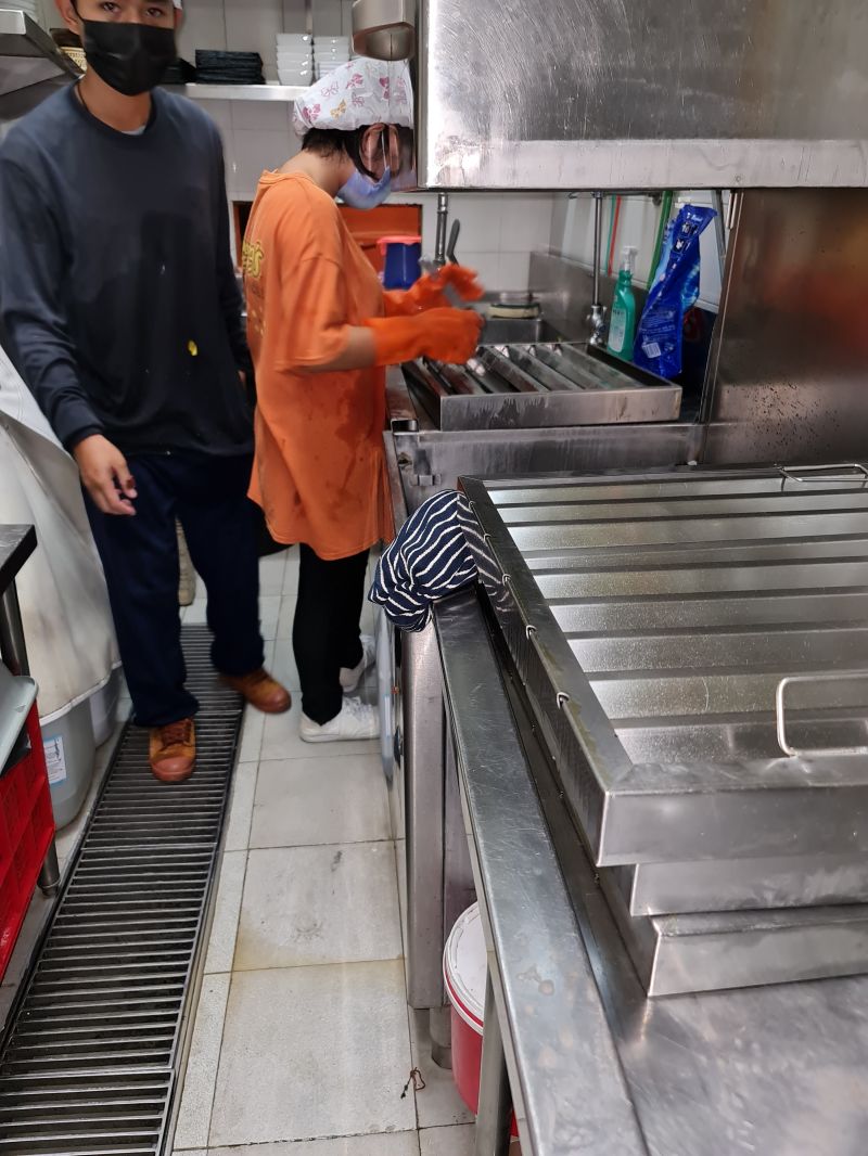 24 - https://ล้างทําความสะอาดฮู้ดดูดควันภูเก็ต.com | หจก. สเตนเลสเซอร์วิส บริการล้างฮู้ดดูดควัน ทำความสะอาดท่อดูดควันและโบลเวอร์แบบครบวงจร โดยทีมช่างผู้เชี่ยวชาญประสบการณ์กว่า 10 ปี รับประกันผลงานและความพึงพอใจ