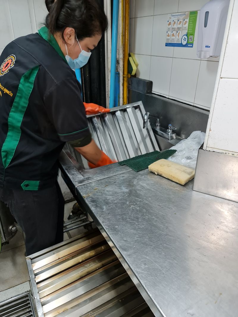 29 - https://ล้างทําความสะอาดฮู้ดดูดควันภูเก็ต.com | หจก. สเตนเลสเซอร์วิส บริการล้างฮู้ดดูดควัน ทำความสะอาดท่อดูดควันและโบลเวอร์แบบครบวงจร โดยทีมช่างผู้เชี่ยวชาญประสบการณ์กว่า 10 ปี รับประกันผลงานและความพึงพอใจ